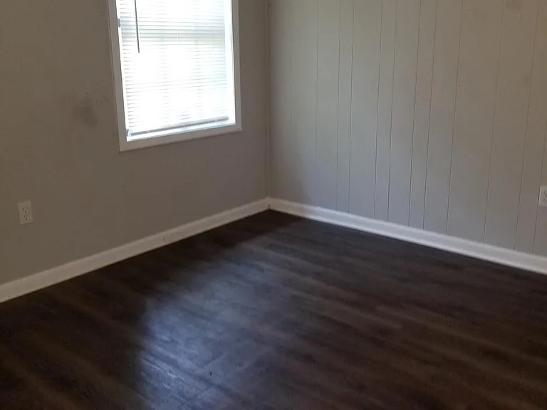 1044 Brookley St — Photo 15