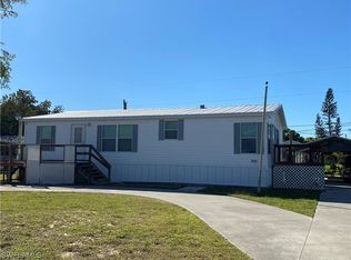8260 Sevigny Dr, North Fort Myers, FL 33917