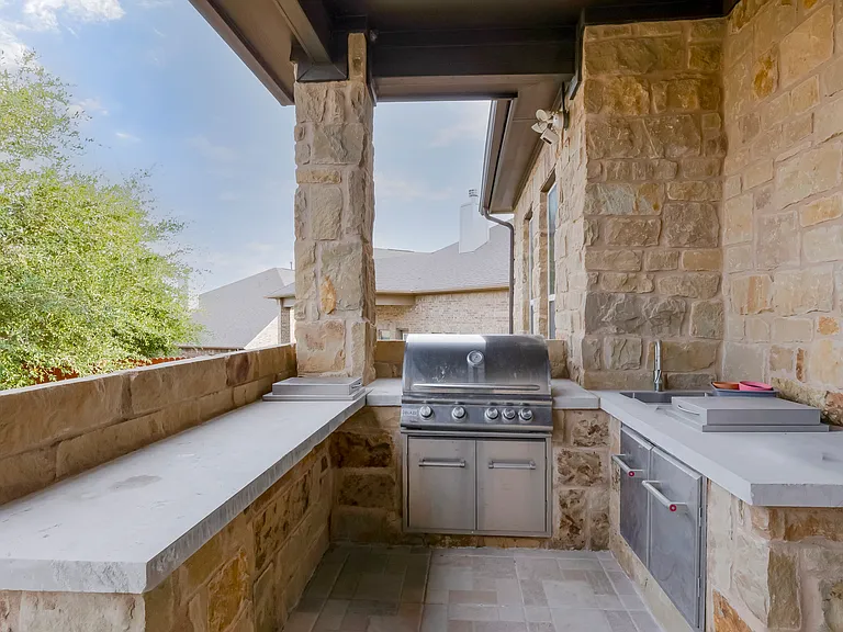 726 Kingston Pl — Photo 43