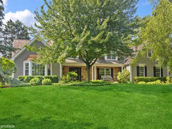 716 Saddle Rdg, Crystal Lake, IL 60012