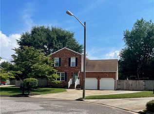 901 Lela Ln, Chesapeake, VA 23322