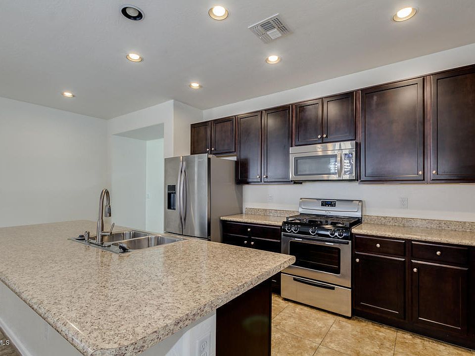 1st image of 40240 W Green Ct
