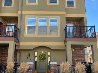 693 E Hillock Ct, Draper, UT 84020