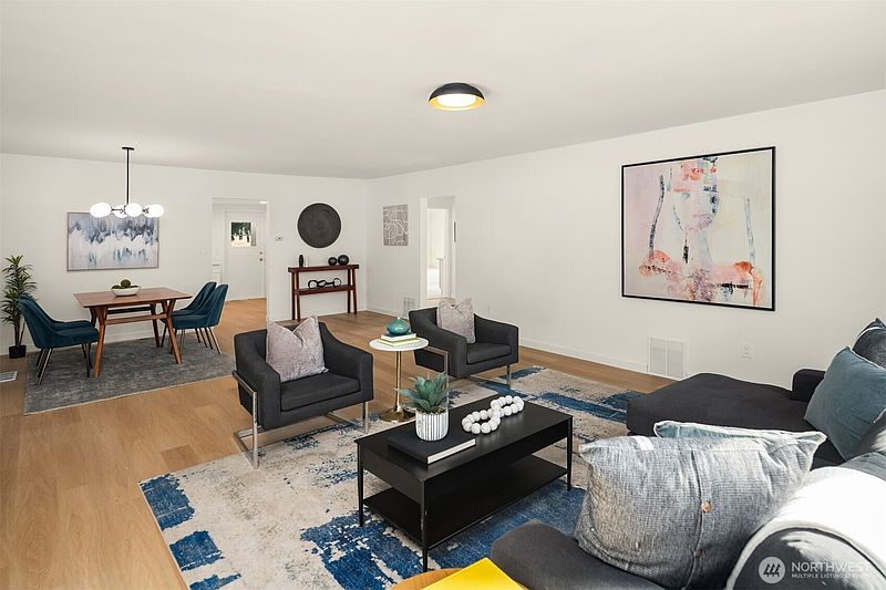 5th image of 11726 10th Avenue S