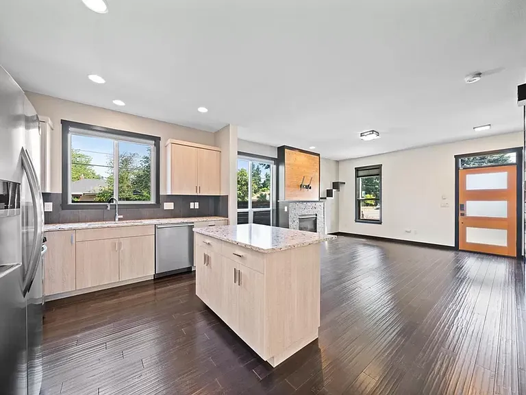 6509 SE 62nd Ave — Photo 8