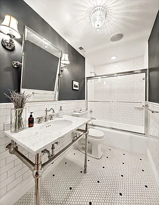 Sold by Compass | media 20