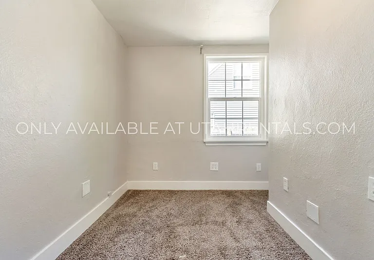 411 W Main St — Photo 21