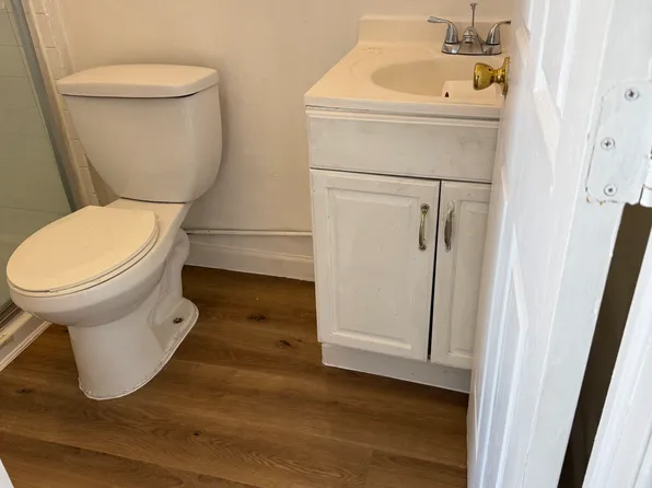 715 S 52nd St #3, Philadelphia, PA 19143