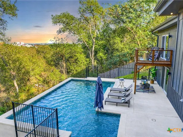 810 N Loop St, San Marcos, TX 78666