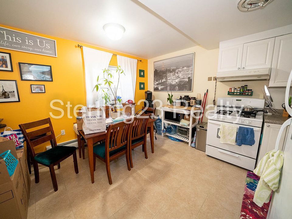 1st image of 25-39 21st St #1R