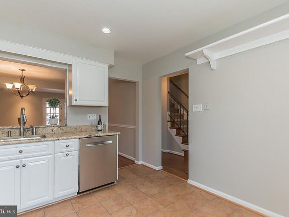 4th image of 1535 Candlewick Ct