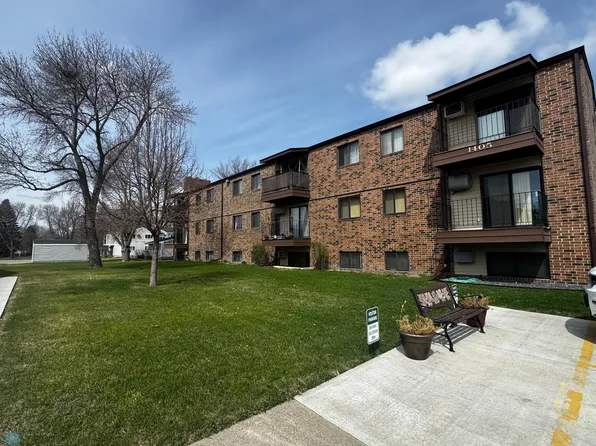 1405 25th Ave S #A301, Fargo, ND 58103