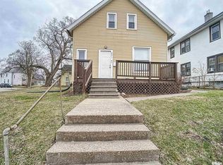 831 24th St, Rock Island, IL