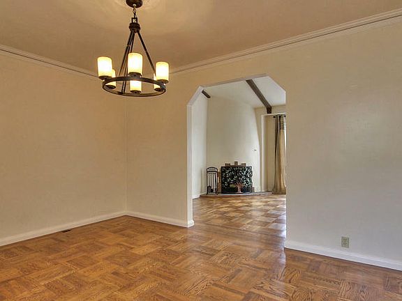 4th image of 74 Juanita Way