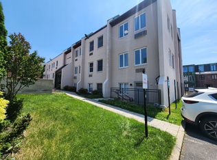 17 W Jefferson St SUITE 7, Rockville, MD 20850