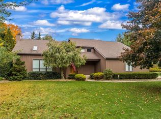 3740 Fawn Dr, Canfield, OH