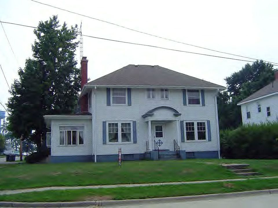 1st image of 24 E Woodyard Ave