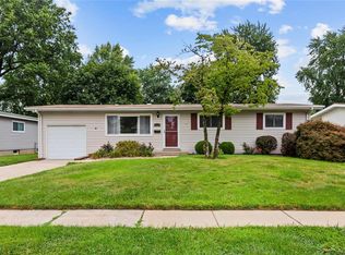 2515 Mockingbird Ln, Florissant, MO