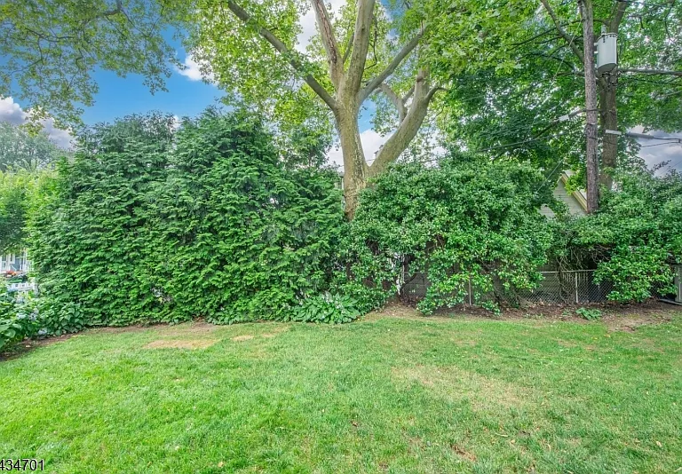 2 Inness Pl — Photo 20