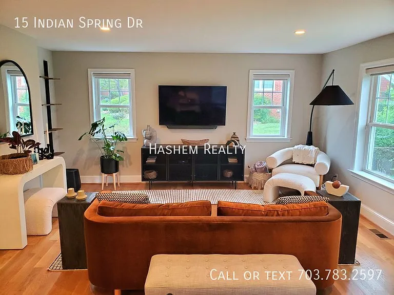 15 Indian Spring Dr — Photo 9