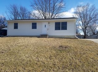 1415 W 8th St, Nevada, IA 50201