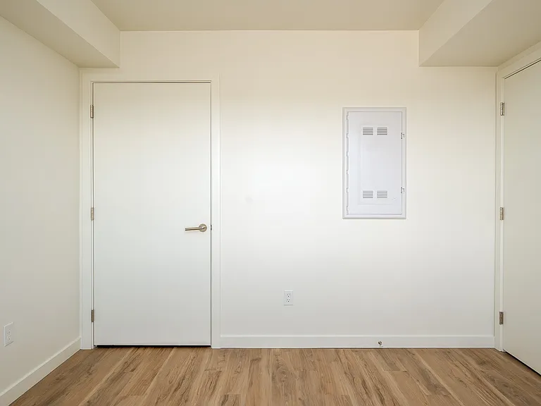 Steppe Apartments | One Bedroom