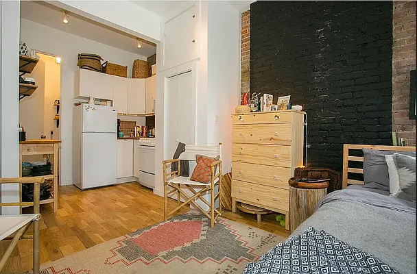 Rented by Nolita Group | media 18