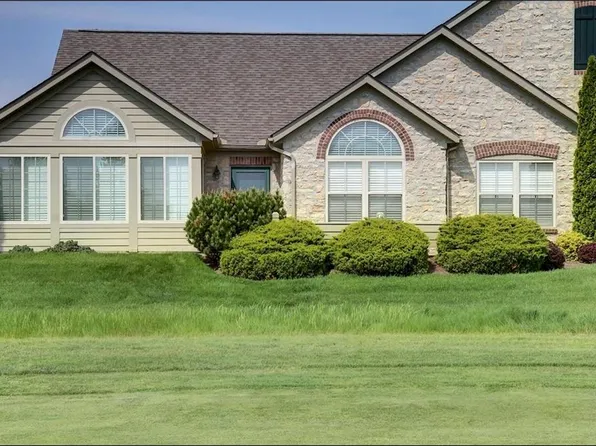 2730B Canterbury Cir, Pt Clinton, OH 43452