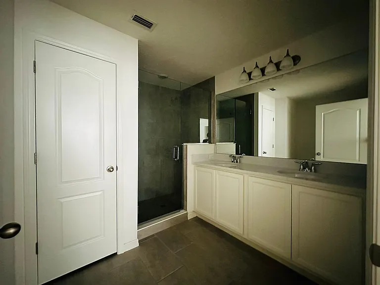 729 Benoi Dr — Photo 15
