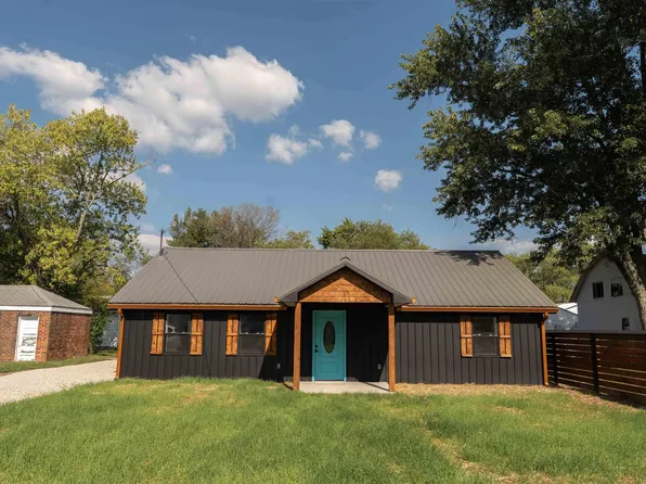 520 E Main St, Pekin, IN 47165