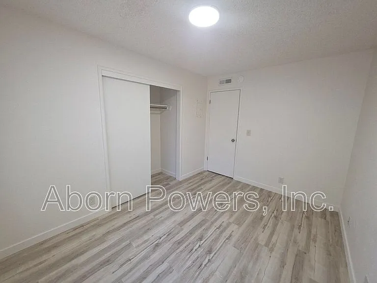 1140 Melton Dr #2 — Photo 8