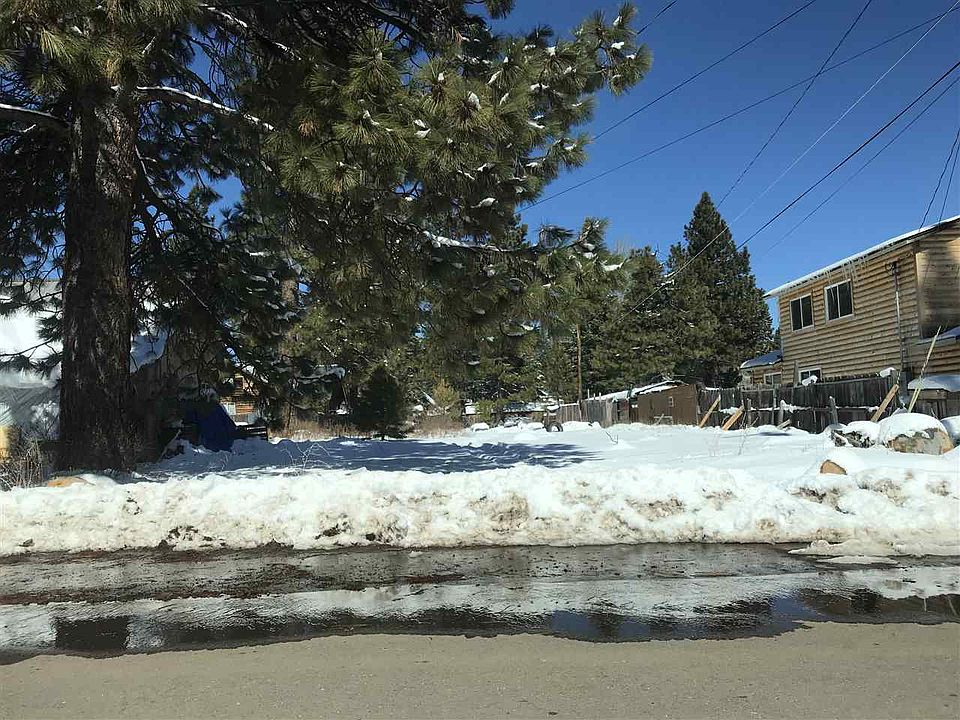 1st image of 206 7th St