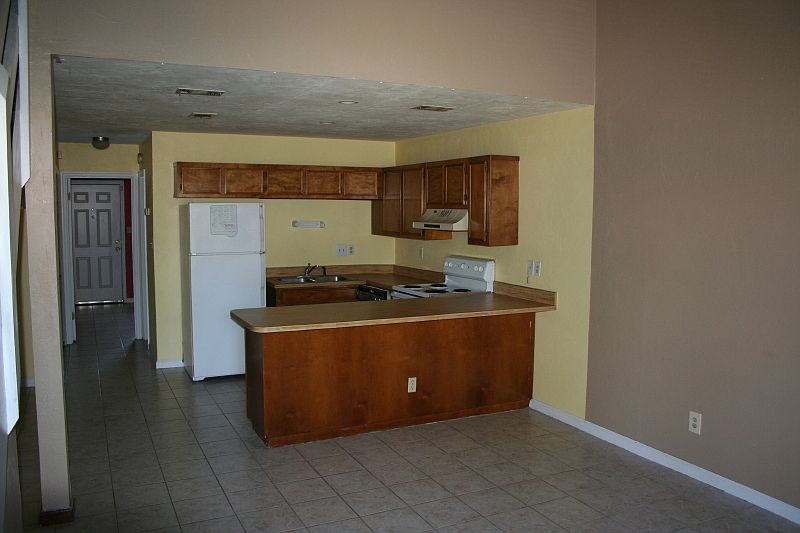 2nd image of 1097 Ocala Rd