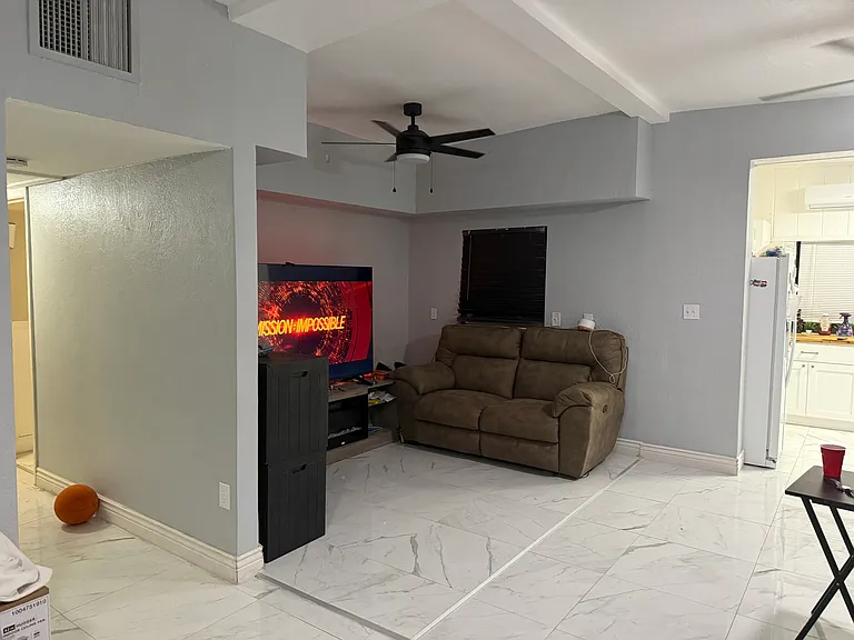 501 Manhattan Dr — Photo 6
