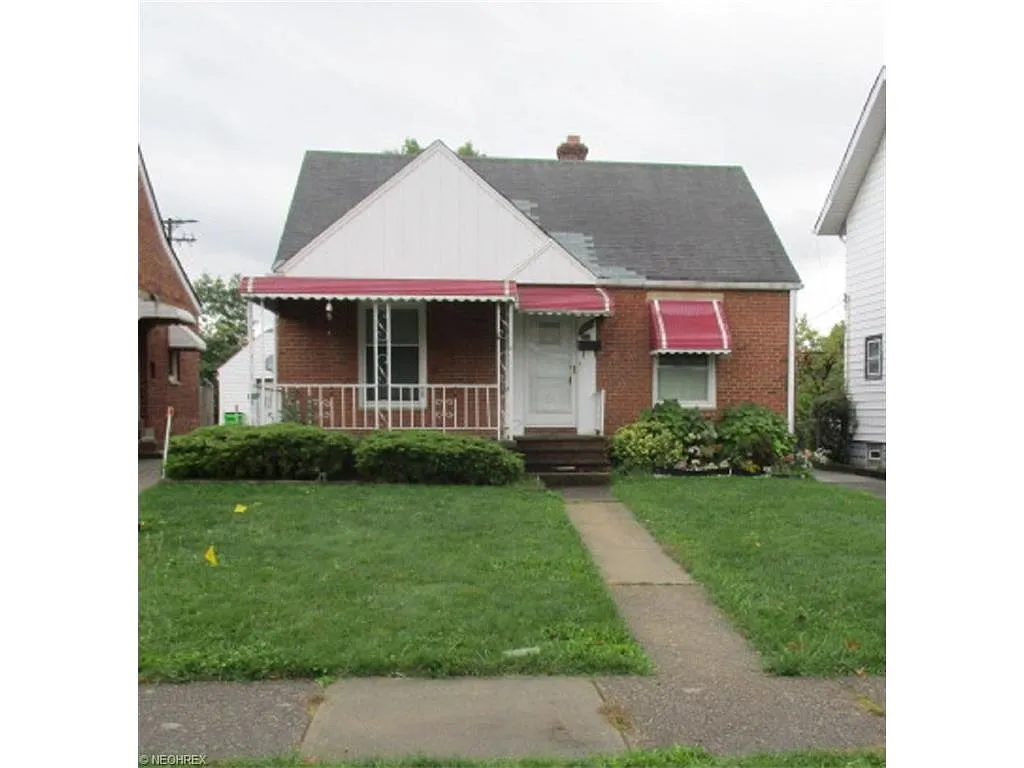 8900 S Highland Ave photo 1