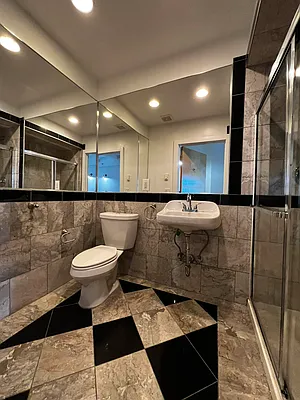 Rented by City Connections Realty | media 10