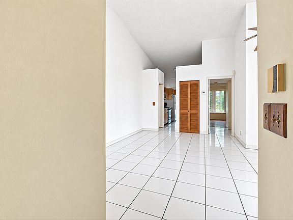 5th image of 7420 NW 34th Street