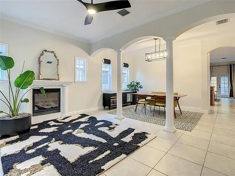 220 W Minnehaha St — Photo 8