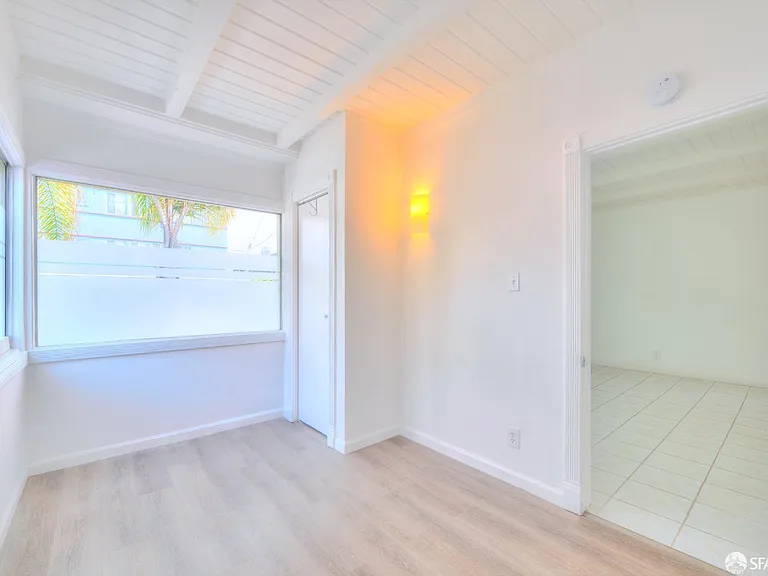 6029 Macarthur Blvd — Photo 7