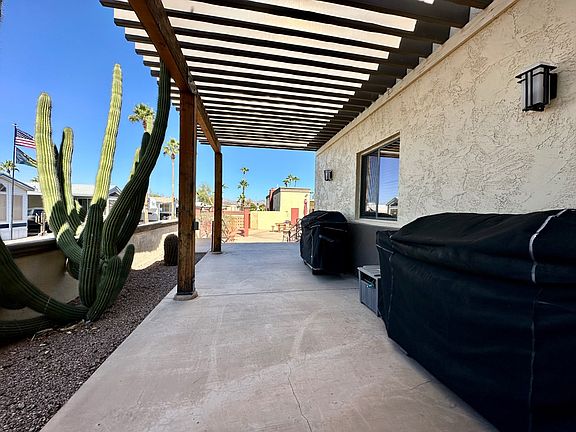 2nd image of 1371 E 4th Ave #101