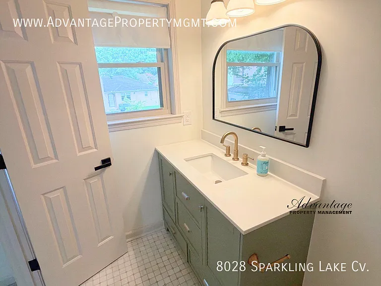 8028 Sparkling Lake Cv — Photo 20