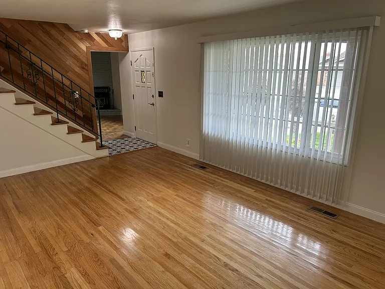 2040 Barbour Dr — Photo 5