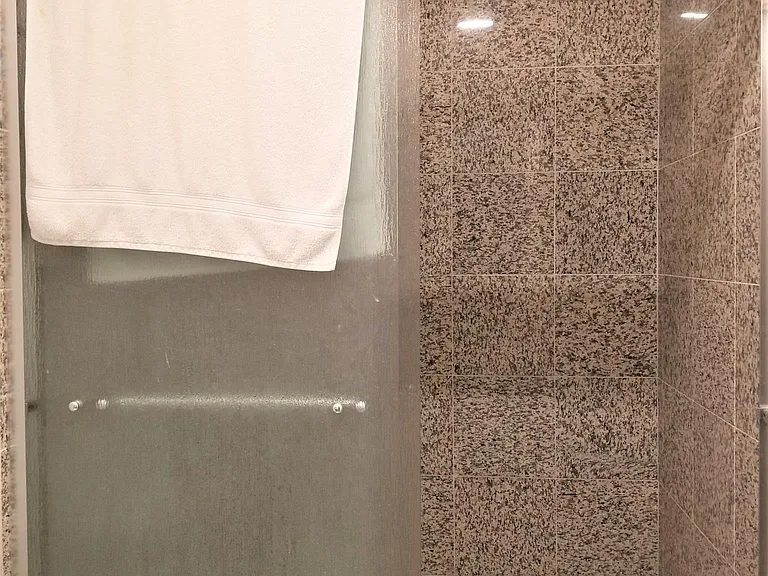 77 Linden St #1 — Photo 10