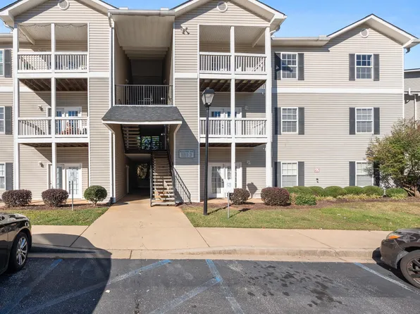 632 McKenna Cir, Greenville, SC 29615