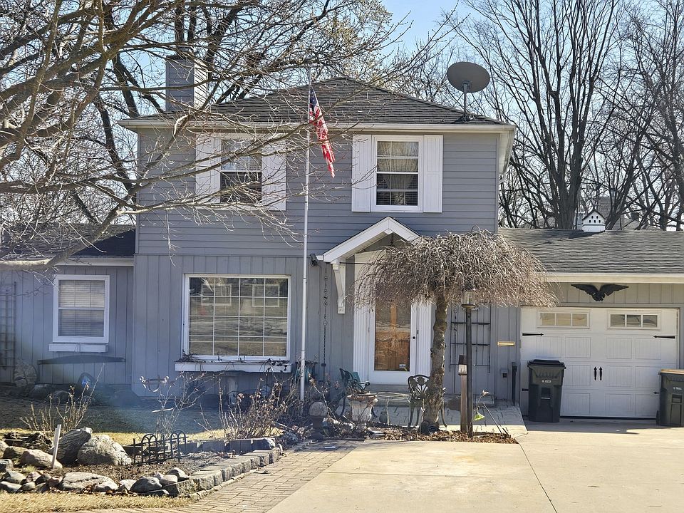 1st image of 425 E Austin Ave