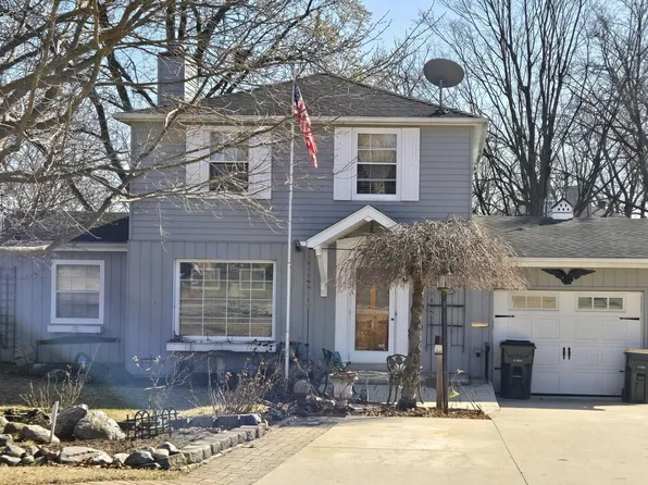 425 E Austin Ave, Libertyville, IL 60048