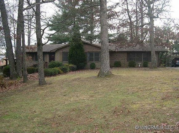 1st image of 113B Oakwood Pl