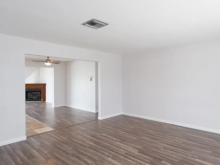 143 Rotonda Cir — Photo 12