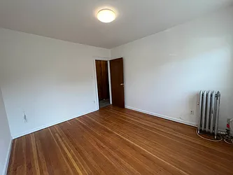 Rented by Sterea Agency