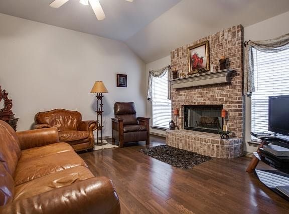 4th image of 11381 Hill Country Cir